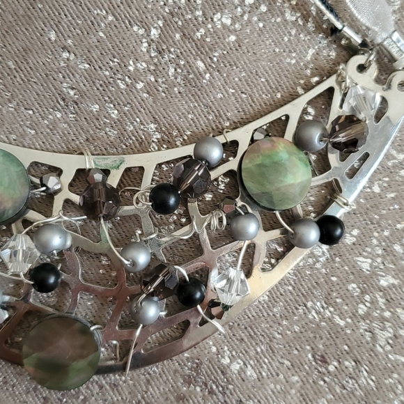 2/$20 Handmade beaded choker - Picture 7 of 7